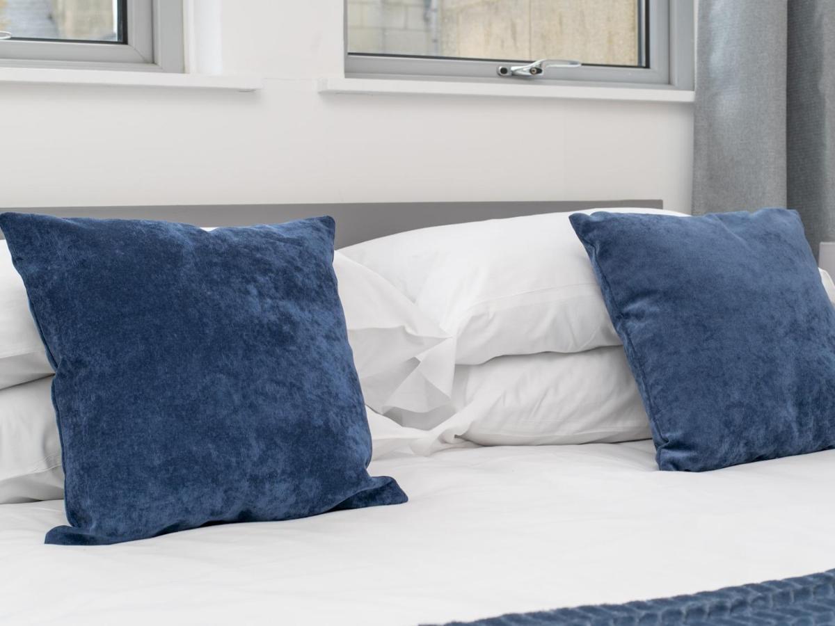 Pass The Keys Bright Modern One Bed Apartment - Bath City Centre Екстериор снимка